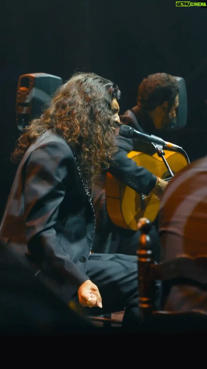 Israel Fernández - 8.9K Likes - Siempre es especial cantar en las @nochesbotanico , rodeado de amigos, uno de esos sitios donde se siente la magia y el calor del público. Gracias siempre #Madrid. 🎥 @jorge.acanto
@diegodelmorao @oscar.gdlr @romeroanton @markitocarpio @angelpi10 @anecarrasco @universalspain @rlm_es @rufo__________