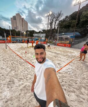 Italo Lopes Instagram - Postando algumas das minhas skins de atleta! 🏃🏾⚽️🏋🏾
.
.
.
#lifestyle #explorar #man #treino #vidasaudavel #gym #futvolei #corrida