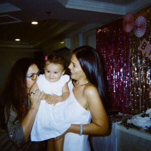 Iza Calzado Instagram - Started my birthday week with a love filled, simple celebration with my family last Sunday. Just wanted to see my loved ones in one room to celebrate life with love and laughter and good food! 

My heart is bursting with joy from all the love — the messages, posts, stories and prayers from everyone who sent them my way. Slowly working my way through them so if I don’t get to read them or respond at all, please know I value you and the messages dearly. 

There are so many people who have touched my heart along this beautiful journey and I wish I could celebrate with all of you! Hopefully soon! Mahal ko kayong lahat! ❤️❤️❤️

📸 @saychi.se