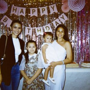 Iza Calzado Instagram - Started my birthday week with a love filled, simple celebration with my family last Sunday. Just wanted to see my loved ones in one room to celebrate life with love and laughter and good food! 

My heart is bursting with joy from all the love — the messages, posts, stories and prayers from everyone who sent them my way. Slowly working my way through them so if I don’t get to read them or respond at all, please know I value you and the messages dearly. 

There are so many people who have touched my heart along this beautiful journey and I wish I could celebrate with all of you! Hopefully soon! Mahal ko kayong lahat! ❤️❤️❤️

📸 @saychi.se