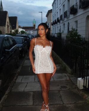 Izzy Fairthorne Instagram - Favourite girl🤍🧚🏾‍♂️ @FashionNova ad.