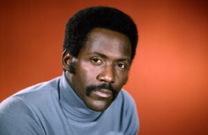 J. August Richards Instagram - Giving honor and paying tribute to a man who paved the way for us as black, male actors. #RestinPower, Mr. Roundtree. 🙏🏾🙏🏾🙏🏾#RichardRoundtree #RIP