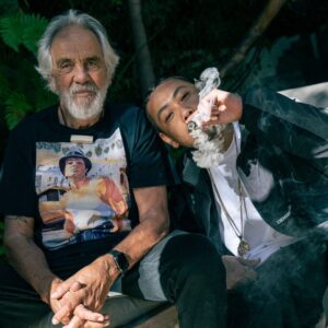 JAGGLA Instagram - 🌪🌪🌪w/ @heytommychong 

#cheechandchong #チーチョン