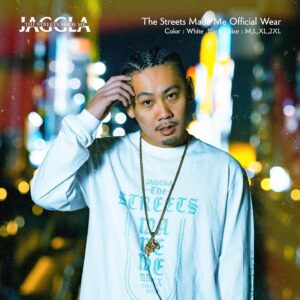 JAGGLA Instagram - [🔥遂に2nd AL発売🔥]
JAGGLA 2nd Album「Streets Made Me」発売を記念したオフィシャルウェアが登場💥12/12〜12/15の三日間限定での数量限定販売⚠️先着200名に非売品のステッカー＆サイン入りポスターもプレゼント🎊再販予定無しなので購入はお早めに⏰
⬇️購入はコチラ⬇️
https://tornado.theshop.jp/