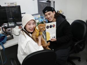 JC Lin Instagram - 身分證後面的空格填滿了
昨天選了今天
我們選了彼此

繼續在偉大的航道上一起好玩的冒險

#謝謝簡少年幫我選了好日子
#謝謝愛的家人
#結婚書約貝貝兄弟還有妹妹