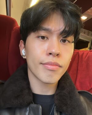 JOHN Instagram - Paris Brussels photo/video dump~

Thank u for the experience @dprian 🥺👍