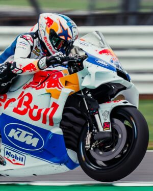 Jack Miller Instagram - Well the race was not ideal for us, I threw everything but the kitchen sink at it to hang with those boys at the beginning stages but really found it difficult to get the bike stopped, especially coming into Turn 3. Whether it was the cooler conditions or what, I definitely didn't feel as solid as yesterday but hey we looked the part out there as the team did a fantastic job with the livery. All in all it was a fairly positive weekend but we want to be further up the pack 🤟