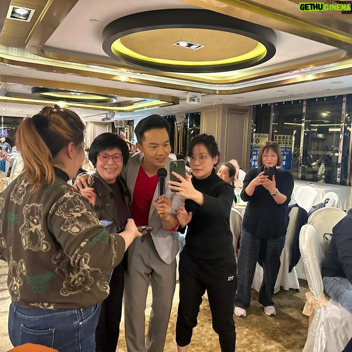 Jack Wu - 358 Likes - Thanks for having me ....
新一年新景象
多謝邀請春茗嘉賓...
祝貴集團生意興隆 , 貨如輪轉 , 同事豐衣足食
#大家樂集團 #米線陣 #巷頭見
#是日完成收工返屋企食碗米線先
Costume : TailorPro
hair : @suecheung
makeup: @phoebeyung_makeupartisthk