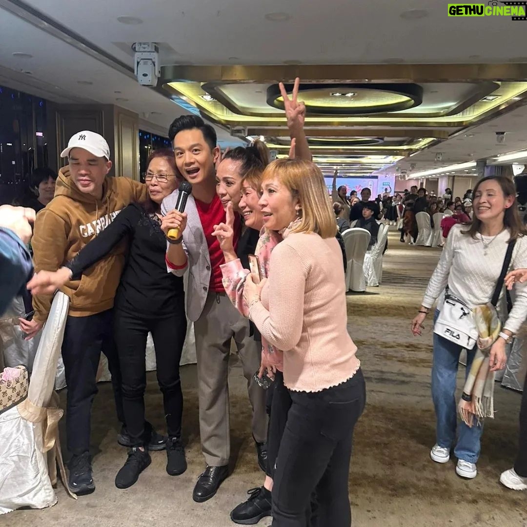 Jack Wu - 358 Likes - Thanks for having me ....
新一年新景象
多謝邀請春茗嘉賓...
祝貴集團生意興隆 , 貨如輪轉 , 同事豐衣足食
#大家樂集團 #米線陣 #巷頭見
#是日完成收工返屋企食碗米線先
Costume : TailorPro
hair : @suecheung
makeup: @phoebeyung_makeupartisthk