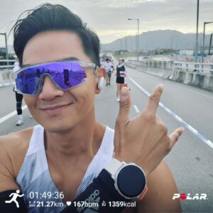 Jack Wu Instagram - 平平安安跑完搞掂。。
#早上實在太熱不過值得

@adidashk  @jamieiiu #adizeropro3
@polarhongkong #connie #vantagev3
@oakley @mandychan_alixzoe