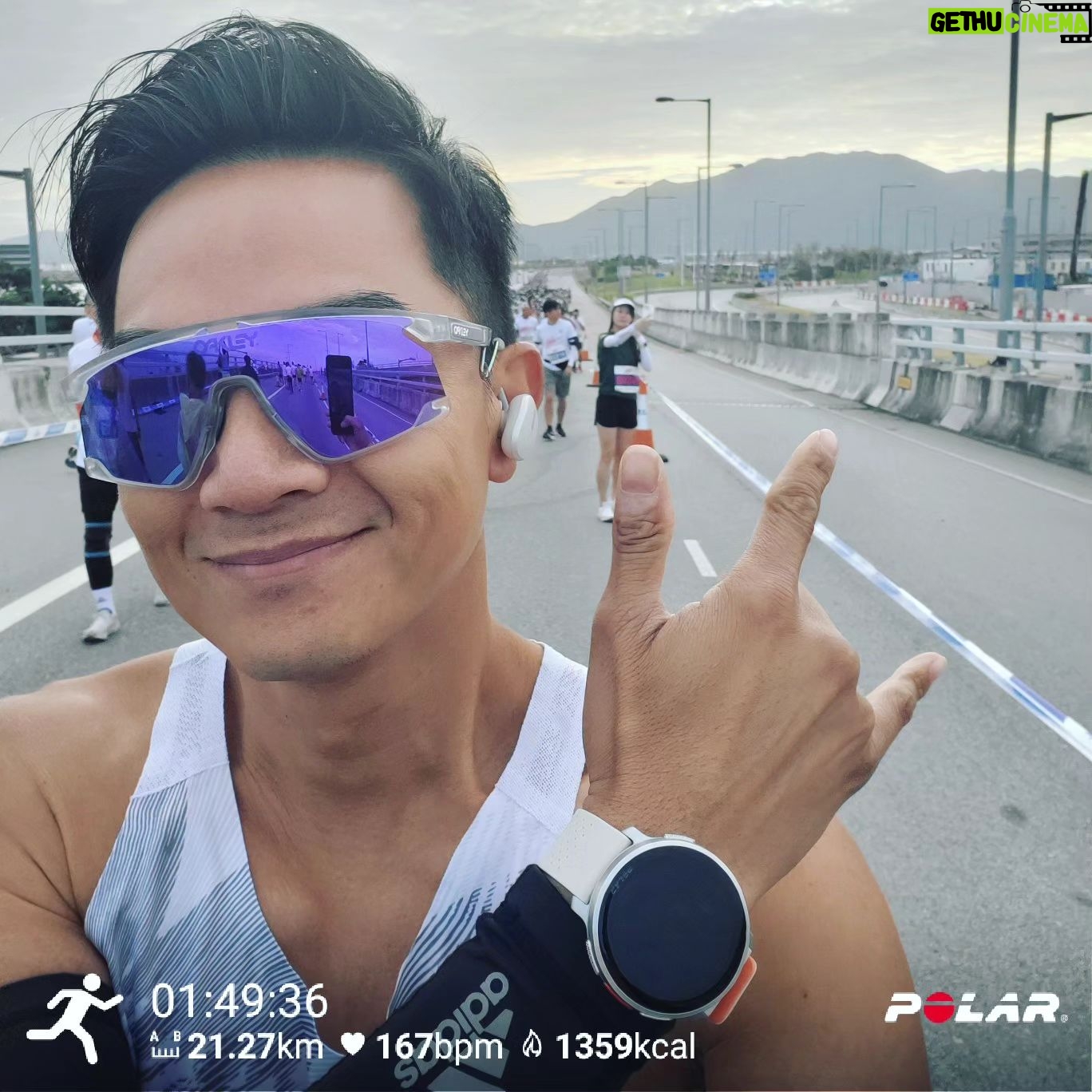 Jack Wu - 585 Likes - 平平安安跑完搞掂。。
#早上實在太熱不過值得
@adidashk @jamieiiu #adizeropro3
@polarhongkong #connie #vantagev3
@oakley @mandychan_alixzoe