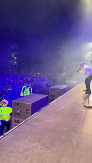 Jackie Jackson Instagram - Thank you MacMoray Festival! 👊🏾🥳🔥

#thejacksons #macmorayfestival