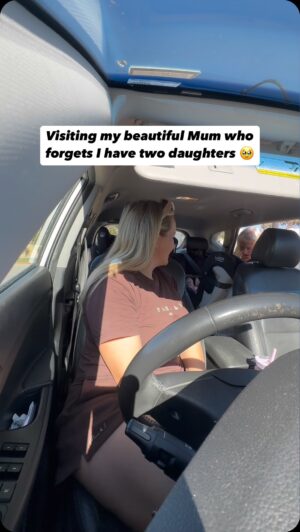 Jade Mead Instagram - It’s been a while since I posted any videos with my beautiful Mum. As you can see, although she forgets I have children, the love always remains which is so special 🥹🥰🙏

#dementia #dementiaawareness #dementiadiaries #dementiasupport #alzheimers #alzeimersawareness