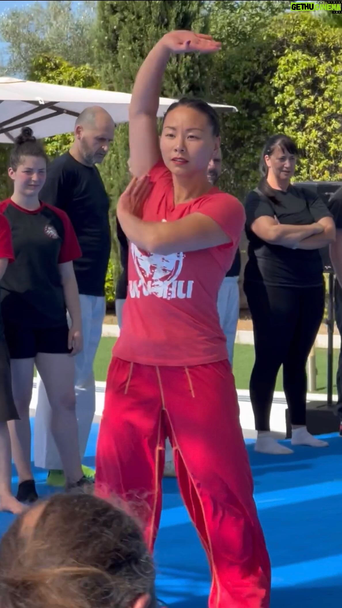Jade Xu - 1.3K Likes - How To Tornado Kick by @jadexuofficial 💯🏆🔥
世界武术冠军徐慧慧《武术-旋风脚》
World Wushu Champion Jade Xu demonstrates the aerial kick during her Workshops at the Martial Arts Day 2024 hosted by @uiktkungfu ⛩️
🎥 @davidtorok_official
👚 @wuway_design
#jadexu #wushu #kungfu #worldchampion #demonstration #workshop #teaching #education #dragonnight #martialartsday #italy #tornado #kick #flawless