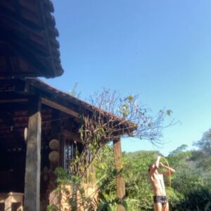 Jaffar Bambirra Instagram - banho de mangueira, lobinho e estudos
