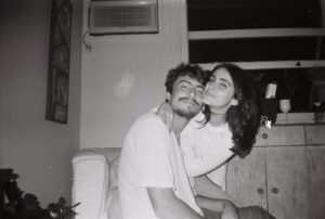 Jaffar Bambirra Instagram - poo achei essa fotoca aqui no celular, achei muito fofa, te amo amiga ❤️