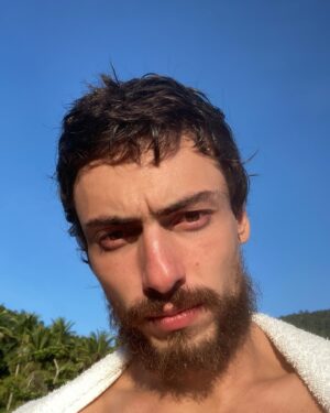 Jaffar Bambirra Instagram - é barco pra trabalhar, é barco pra passear
semana mareada
primeira entregue 
✨
