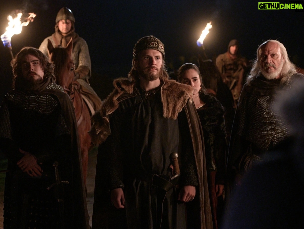 Jaime Olías - 1.3K Likes - Mi banda! 🛡️🥷🤴🏼👸🏻🧙🏻♂️🛡️
El cid en @primevideoes @elcid_laserie
#elCid #elcid2