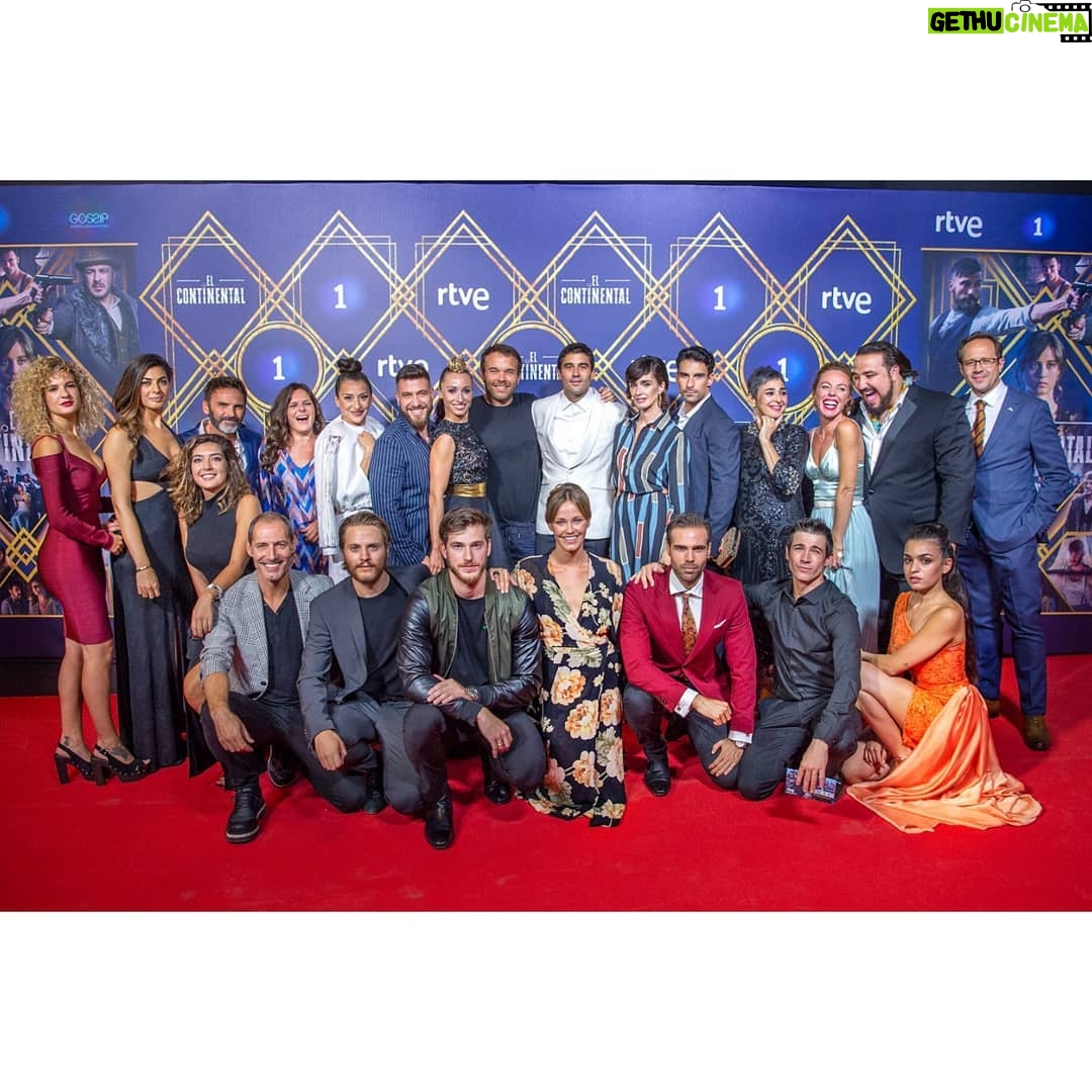 Jaime Olías - 1.3K Likes - Hoy se estrena El Continental 22:35 en #TVE
Tengo la suerte de formar parte de este proyecto!
Mi personaje entra un pelín más adelante! Todos a la tele! 🤘🤘🤘🤘🤘
#elcontinental #tve #actor @gossipevents_
@rtve @frank_arizaaa