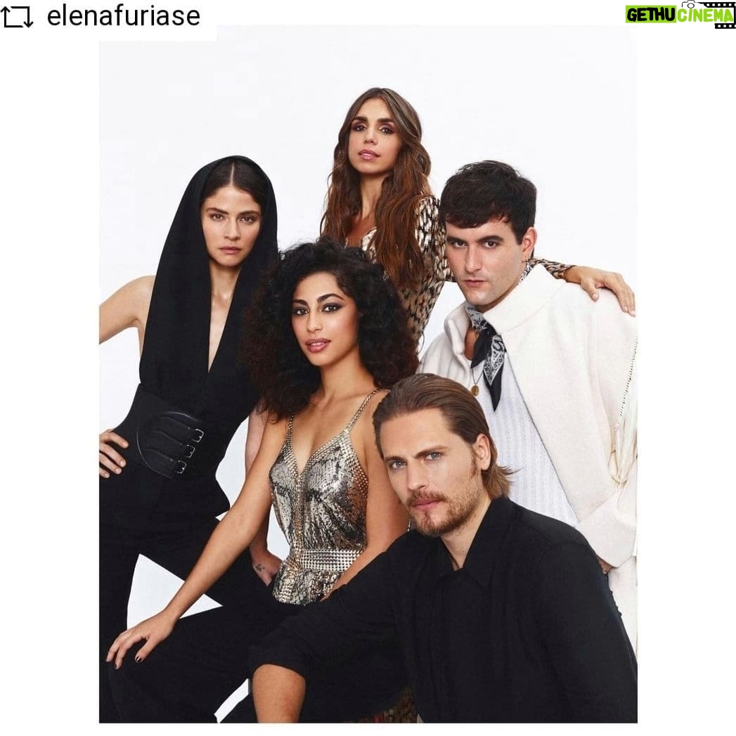 Jaime Olías - 1.2K Likes - 🖤
Gracias @rafapontessss
#REPOST @elenafuriase with @get__repost__app Qué fantástica esta fiesta! @jaimeolias @minaelhammani @palomospain @albagalocha y muchos más en @harpersbazaares
- - - - - - - - - - - - - - - -
🌟gracias @felixvaliente @ruth_franco_talent