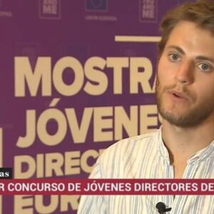 Jaime Olías Instagram - Ouhh! Salgo en la tele pero como dire 🤘🤘🤘💥💥💥 El pasado 11 de septiembre se presentó en La Academia de Cine de Madrid mi proyecto "The sound of mine" con el que gané el concurso de la Comisión Europea. Gracias a todo mi súper equipo que lo hizo posible por estar detrás del proyecto e involucrarse tanto! Sin vosotros este viaje no hubiese sido posible 😘😘😘😘💃🕺🎥🎥🎬🎭 #euandme #europe #film #shortfilm #corto #cine