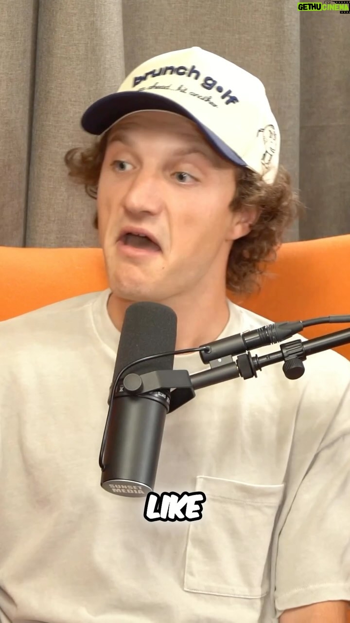 Jake Short - 3.4K Likes - Your favorite news source
.
.
.
#podcast #podcastclips #comedy #sitandchat