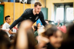 Jakob Pöltl Instagram - 3 more years ✍🏼 #GSG