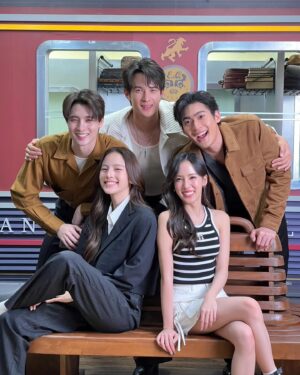 James Ma Instagram - พี่น่าน น้องนํ้า 😬🙂 #น่านฟ้าชลาลัย