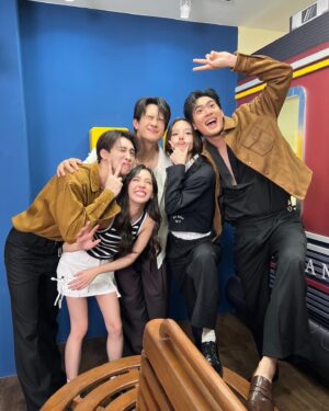 James Ma Instagram - พี่น่าน น้องนํ้า 😬🙂 #น่านฟ้าชลาลัย