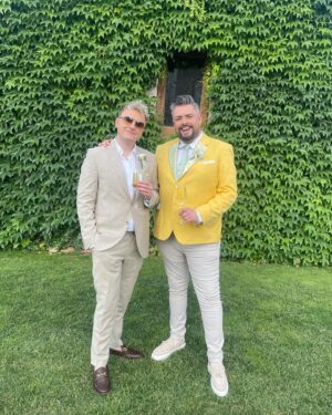 James Patrice Instagram - What an honour to be celebrant for the wedding of the year 🇮🇹😭 DOLLS @jenniferehy @haimsandwich