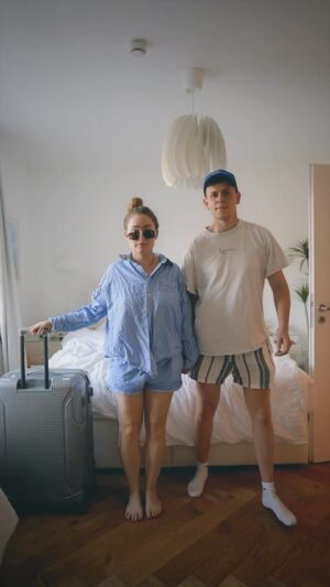 Jamie Birrell Instagram - You’ll be the prince and I’ll be the princess 🎶 follow us around bei unserem Urlaub .. auf eine etwas andere Weise! 😂🙏

#travel #traveltransition #transition #luggage #vacation #couplegoals #coupletravels