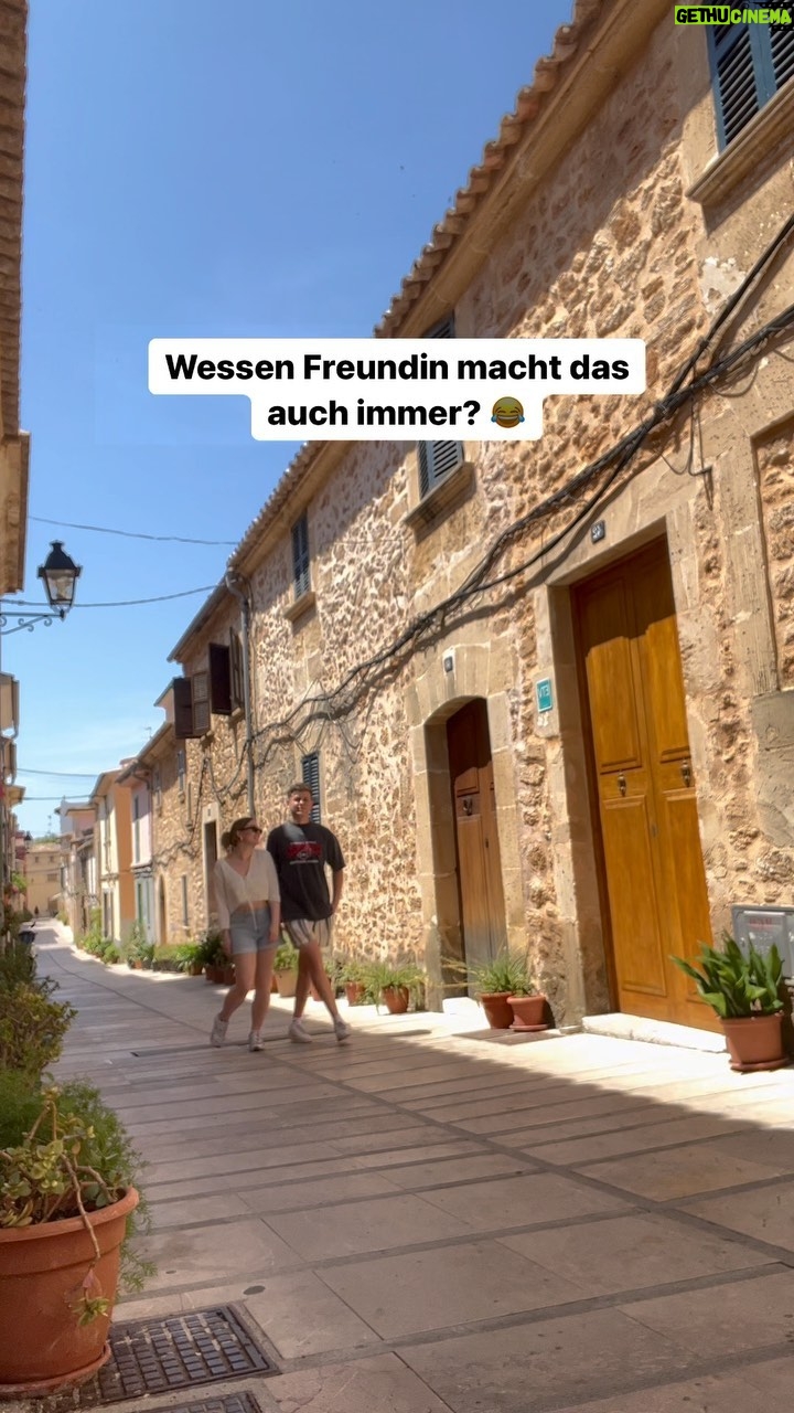 Jamie Birrell - 5.3K Likes - Markiert jemanden der das auch immer macht! 😂😂 #reels #réel #comedy #couple #paar #date #boyfriend #girlfriend #lustig #viral #spaß