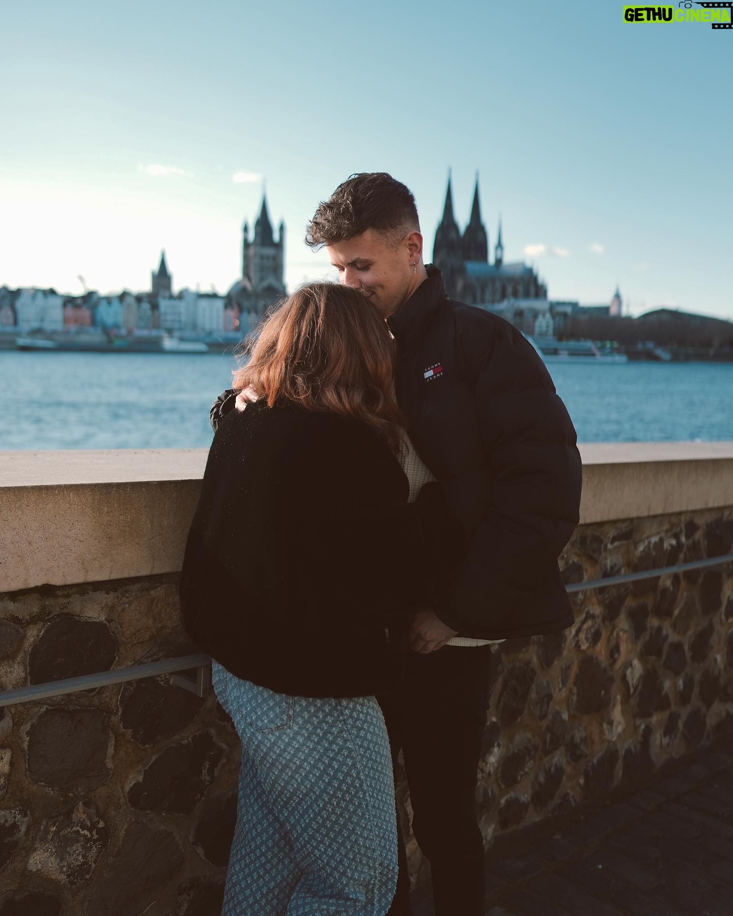 Jamie Birrell - 79.2K Likes - meinem Freund Kƶln zeigen 1.0