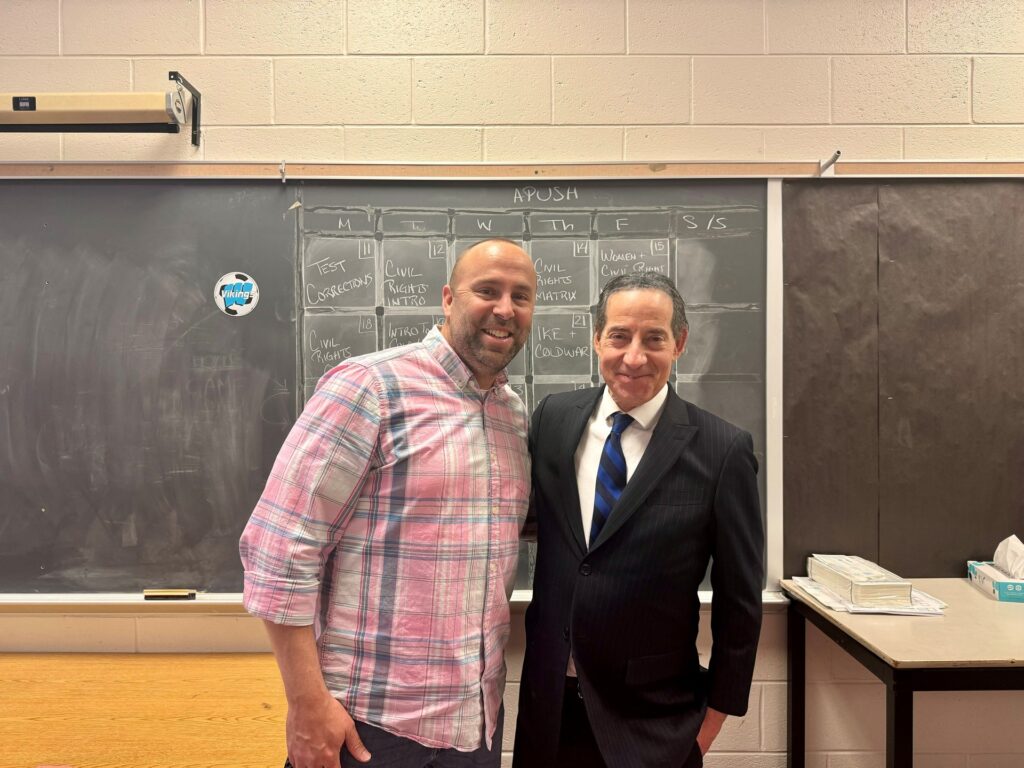 Doug Raskin Actor Actor Jamie Raskin HD Instagram Photos and Wallpapers April 2024 ...