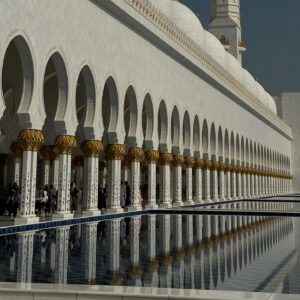 Jamie Watt Instagram - Visiting the Grand Mosque was definitely one of the most beautiful parts of the trip, you definitely have to see it with your own eyes to give it it's full justice!! 

 @szgmc_ae / @visitabudhabi 
#inabudhabi