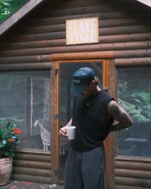 Jamie Watt Instagram - En mode chalet 🌲🌲