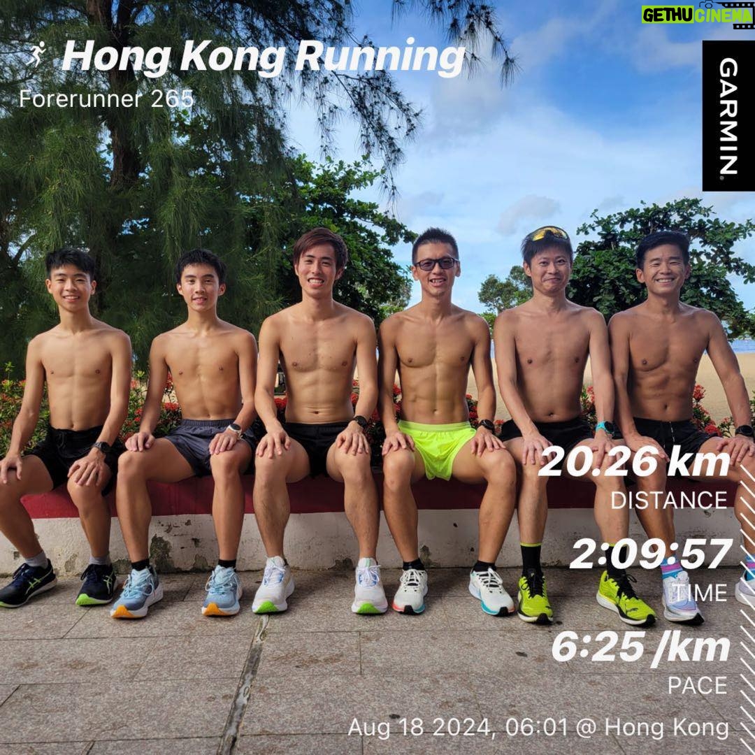 Jan Lam Hoi-Fung - 6.8K Likes - 天氣麻麻,心情要靚!
#深淺藍