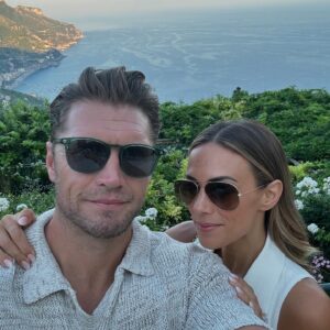 Jana Kramer Instagram - Mr. & Mrs. Russell 💕