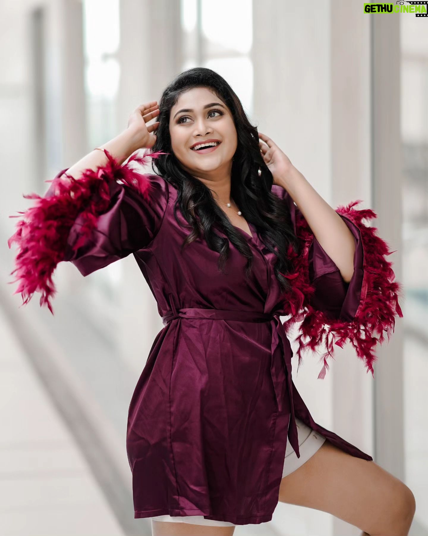 Janaki Sudheer - 2.2K Likes - ✨ 🇯 🇦 🇳 🇦 🇰 🇮 ✨
𝗧𝗵𝗲 𝘂𝗻𝗱𝗲𝗻𝗶𝗮𝗯𝗹𝗲 𝗿𝗮𝗱𝗶𝗮𝗻𝗰𝗲 𝘁𝗼 𝗴𝗼 𝗮𝗻𝗱 𝘁𝗼 𝗯𝗲 𝗳𝗿𝗲𝗲.
📸 @ragingireesh_k
🎨 @b_l_z_y_ @makeupbyblzy
Special Thanks 🫂 @syyxm_.krisx._ @akns_46 @shahi_ziya
Grading @anand__radhakrishnan
#janakisudheer #picoftheday #photooftheday #pictureoftheday #saarilove #explore #enjoylittlethings #enjoylife #exploremore #iamonmyway #instagood #instalove #instafashion #instadaily #instalike #instamood #happiness #happy #bigbossmalayalam #bigbossmalayalamseason4 #modelsofinstagram #modelsofinstagram #mallugirl #vibes_of__kerala #storiesbyragin