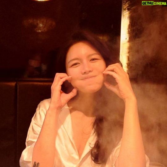 Jane Chen - 2K Likes - 最近有比較open mind
不帶盔甲
看見很多可愛 還有希望
感恩滿滿