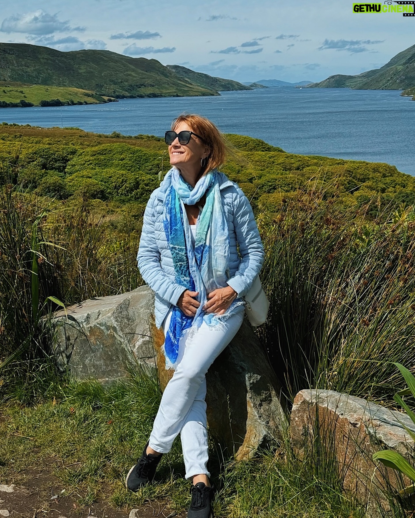 Jane Seymour - 4.8K Likes - Basking in the sun and admiring the picturesque view around me. 🤩 Nature’s beauty is a gentle reminder of the hope and positivity that surrounds us every day. ⛰️💛 Cherishing these tranquil moments that fill me with joy and serenity. Happy #OpenHeartsSunday, what’s something you can do today to experience some joy?