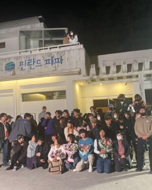 Jang Do-yun Instagram - #핀란드파파
잘가 토토🙌🏻 즐거웟어!
핀란드파파 배우 감독 스탭님들
정말 수고하셧고 행복했습니다😍

핀란드파파 다시보기는 쿠팡,티빙,왓챠,시리즈온,웨이브에서 가능합니다