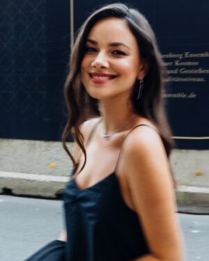 Janina Uhse Instagram - Hi @filmfestmunich 🎞️