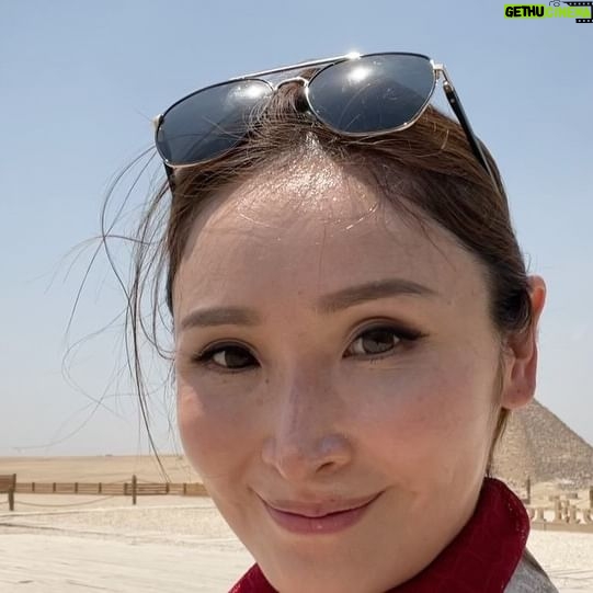 Janis Chan - 2.2K Likes - 我哋嚟到《無窮之路4》第五國 🇪🇬埃及
離開香港剛剛一個月啦
拍攝旅程仲有一個月
掛住屋企
努力努力
#無窮之路4
#用兩個月拍七個國家
#egypt