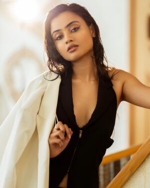 Janki Bodiwala Instagram - 🌪️