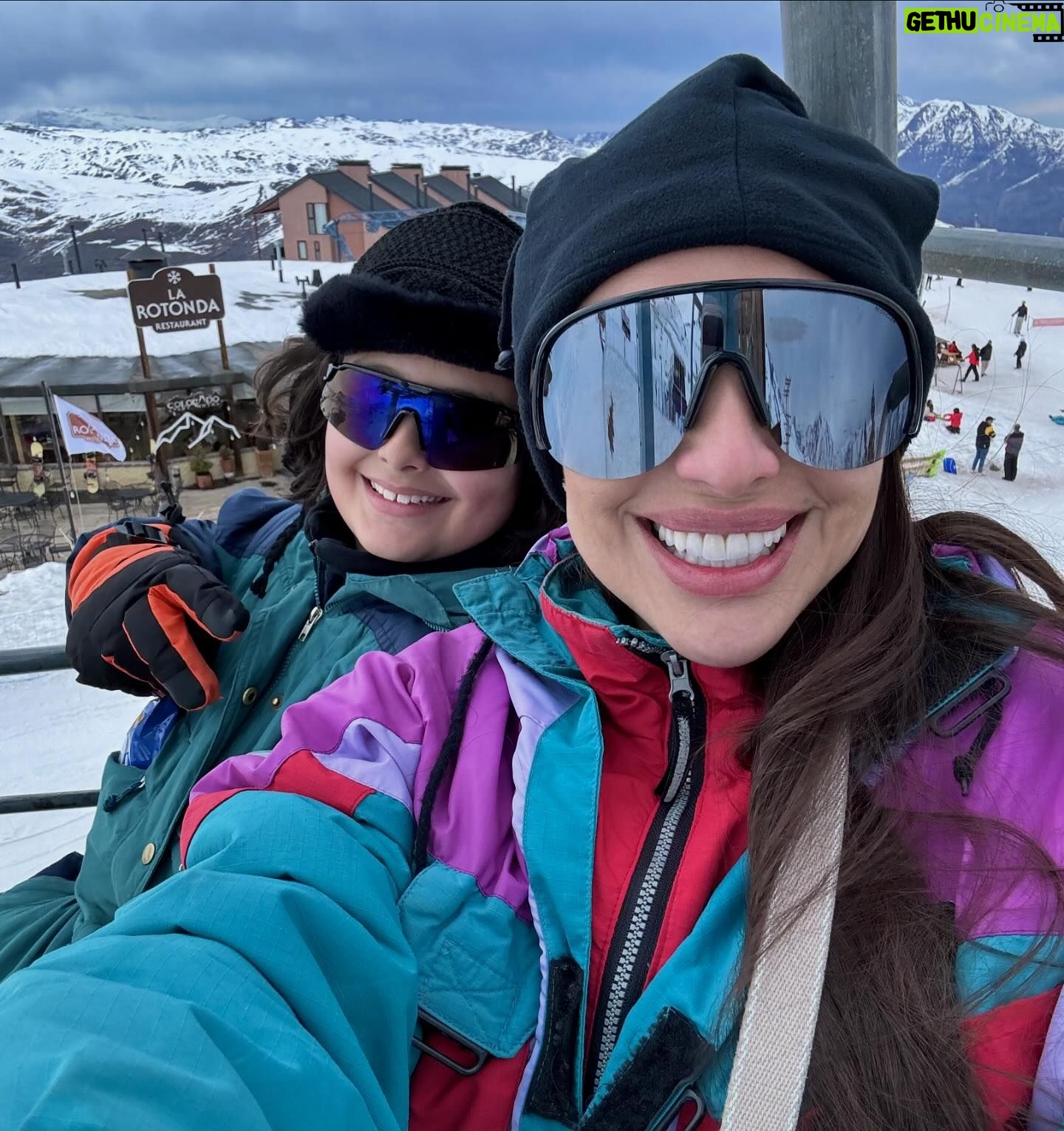 Jaque Khury - 20.8K Likes -