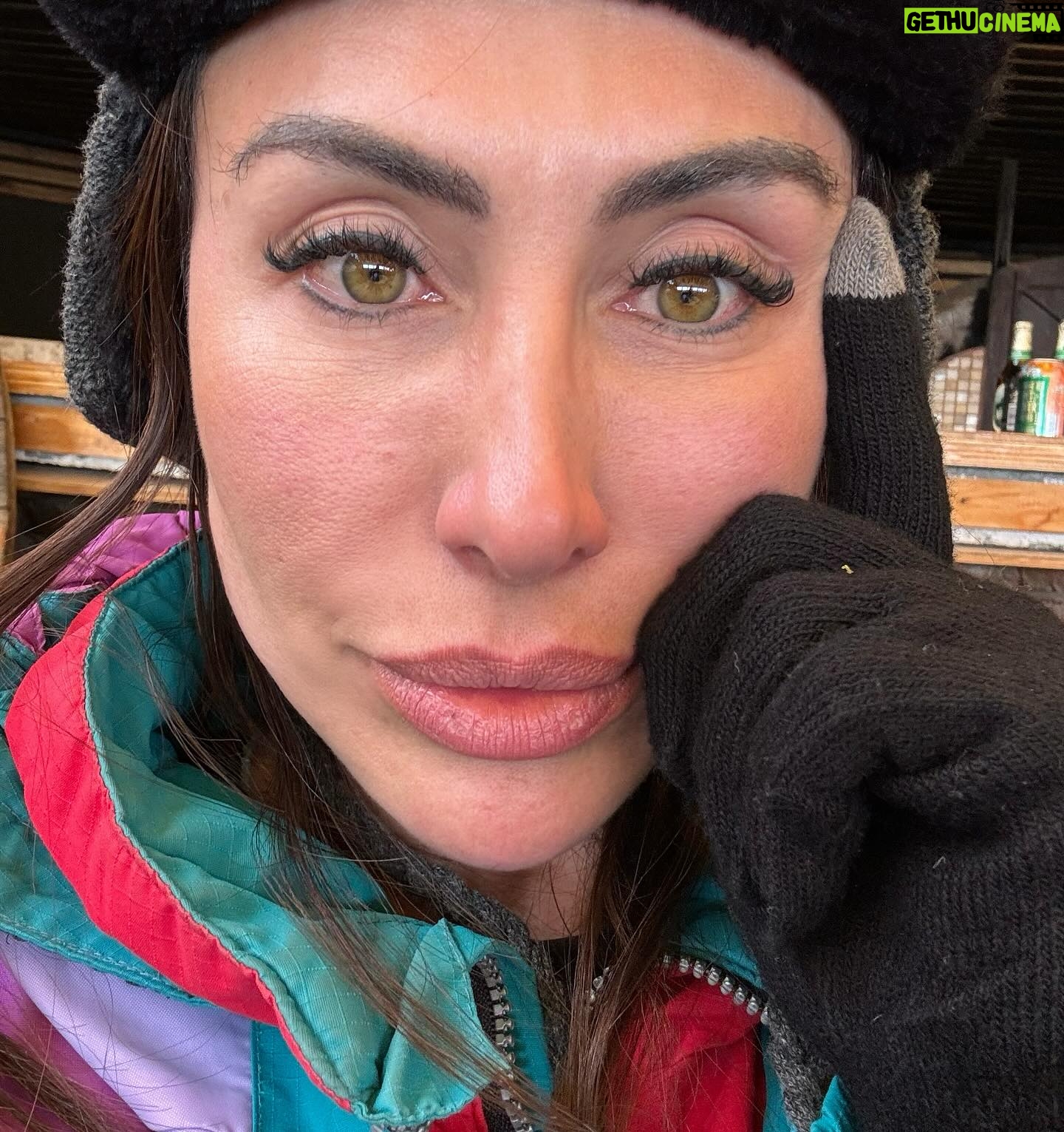 Jaque Khury - 20.8K Likes -