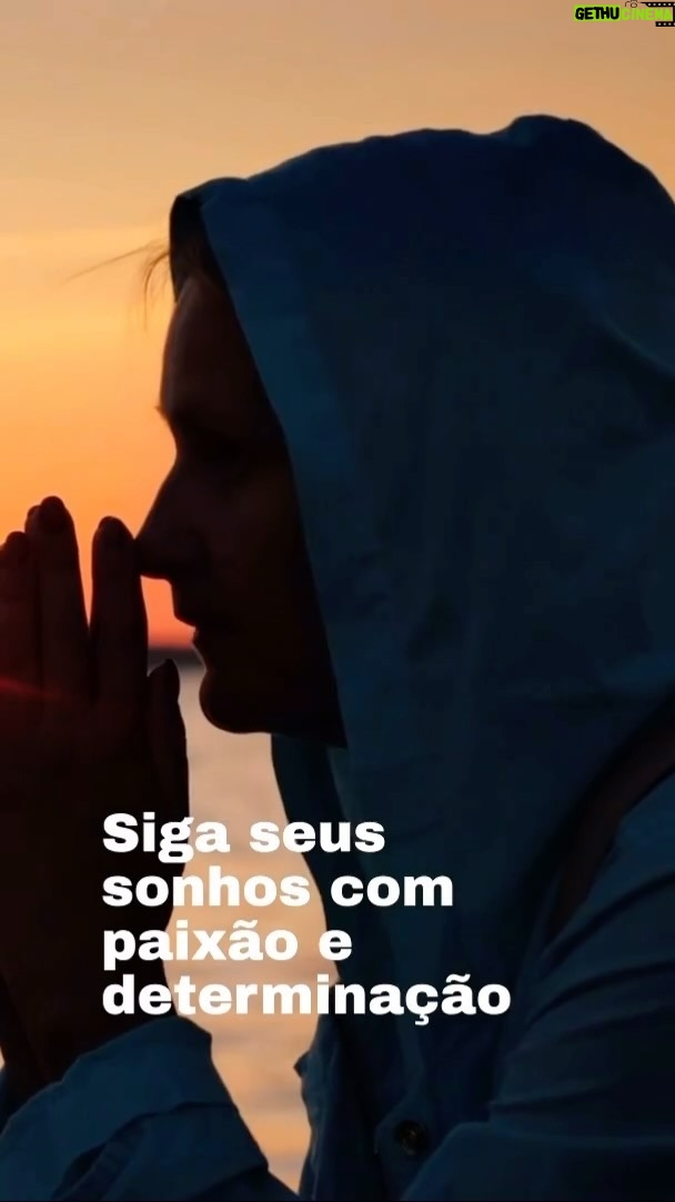 Jaque Khury - 20.9K Likes - Nunca deixe ninguém apagar sua luz.
Muitos de nós fomos impedidos de falar, chorar, dançar e sonhar... Mas, hoje como adultos, podemos sim ressignificar tudo isso. Falar aquilo que ficou engasgado. Chorar as lágrimas que foram impedidas. Dançar a dança que foi inibida. Sonhar os sonhos que não puderam ser sonhados. Expresse-se plenamente, sinta suas emoções, siga seus sonhos com paixão e determinação. Viva, sonhe, brilhe e VOE!
.
#haux #hunikuin #aldeiapinuya #casahaira #ayahuasca #amazonica #pl490não #nixipae #kambo #medicine #hauxhaux #amazon #forest #indigena #culturaindigena #gratidão #aniwa #spirit #pajé #kaxinawa #cerimoniaindigena #pinuhuyakeneya #mawaisakeneya #onlyjoy #beautyway #indigenous #amazonrainforest #indigenouspeople #eskawatakayawai #eskawatakayawei