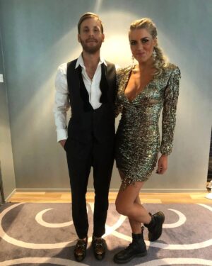 Jare Brand Instagram - Lattialla tavataan! 🕺🏼💃🏼