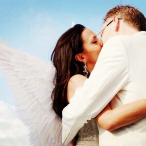 Jared Harris Instagram - Happy Anniversary my love. Hard to believe it’s been 9 years. Time is moving too quickly. I love you with all my heart my love ❤️❤️❤️

#TeamHarris
#HappyAnniversary
